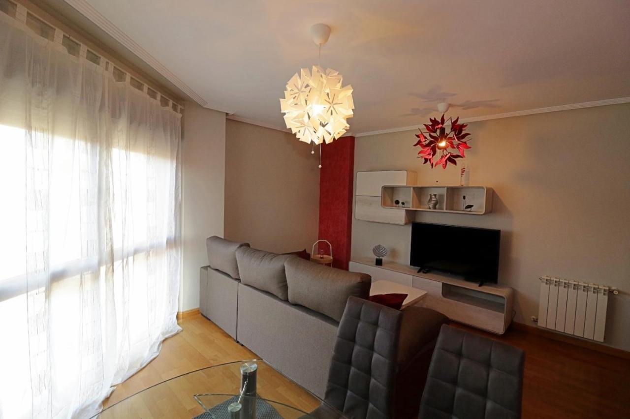 Apartamento , Wifi Y Garaje Cerca Del Centro Apartment Oviedo Ngoại thất bức ảnh