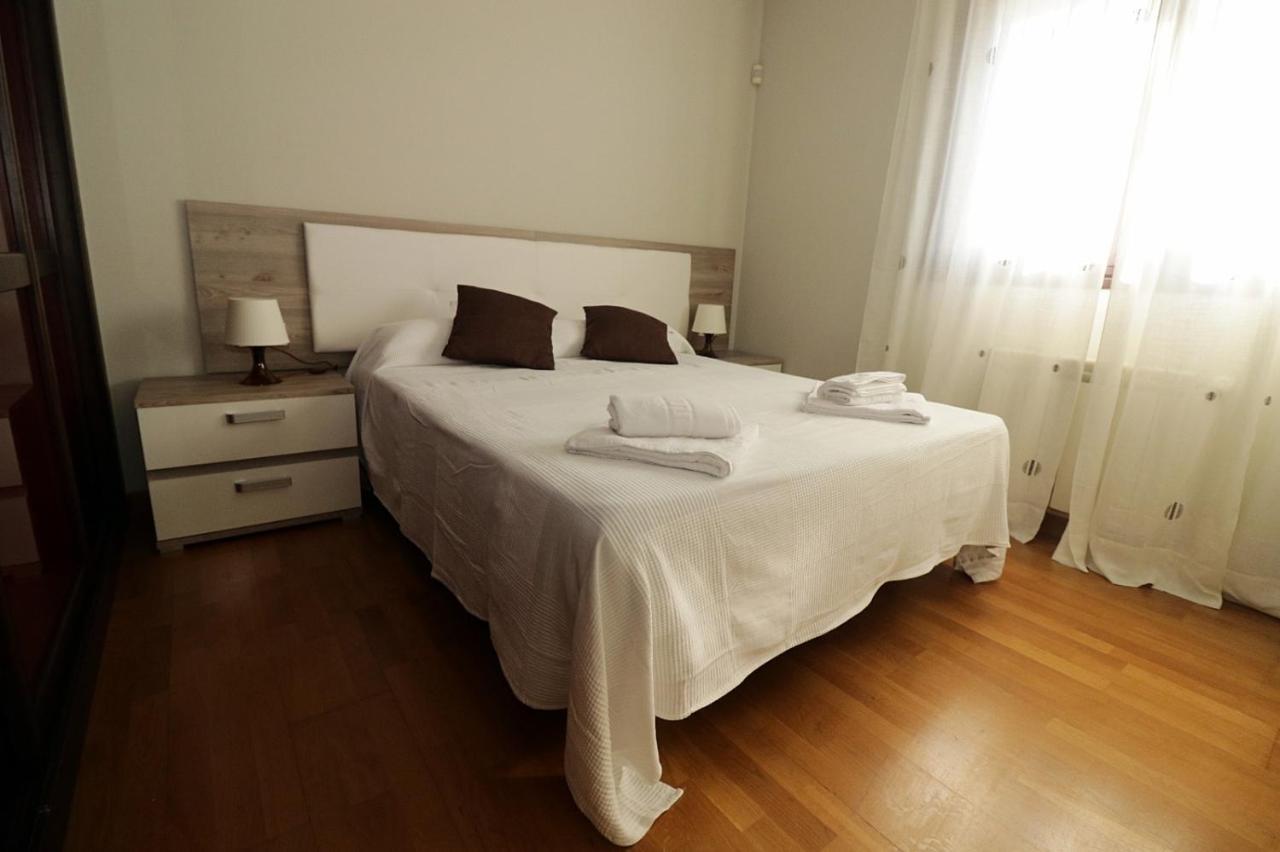 Apartamento , Wifi Y Garaje Cerca Del Centro Apartment Oviedo Ngoại thất bức ảnh