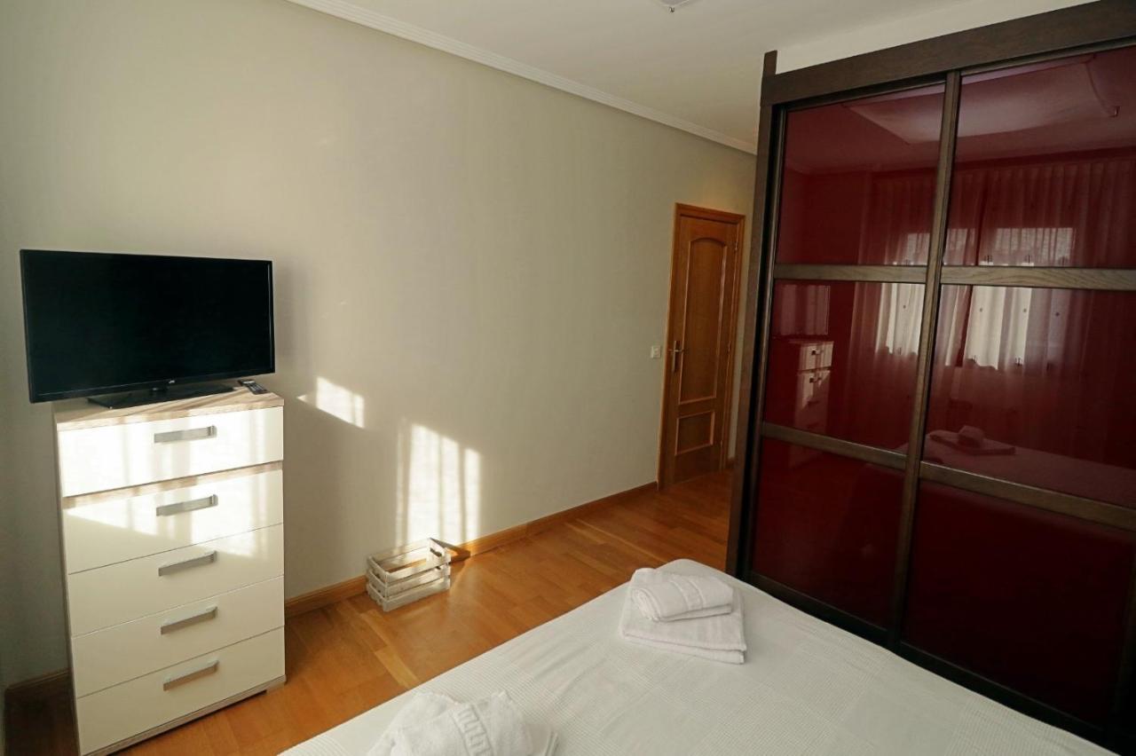 Apartamento , Wifi Y Garaje Cerca Del Centro Apartment Oviedo Ngoại thất bức ảnh