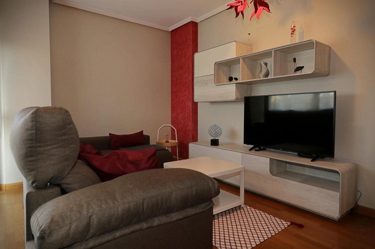 Apartamento , Wifi Y Garaje Cerca Del Centro Apartment Oviedo Ngoại thất bức ảnh